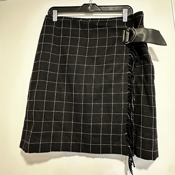 David N Wool Blend Black Windowpane Wrap Skirt Faux Leather Fringe Detail. 10. - Picture 1 of 15
